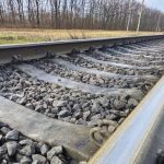 У Кривому Розі чоловік зістрибнув із великої висоти на залізничні рейки