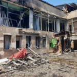 Двоє працівників ПриватБанку в Дніпрі загинули через ракетний обстріл ворога