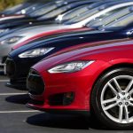 Оподаткування розкішних автомобілів: хто відповідальний за сплату у 2026 році та яку суму вносять у Дніпропетровській області