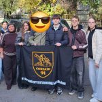 В Кам’янському захисникам передали нове авто від працівників освіти