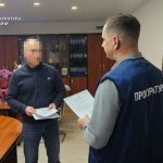 У Дніпропетровській області міського очільника підозрюють у привласненні понад 1,2 млн грн під час ремонту доріг