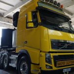Тягач потужністю 750 кінських сил і кран вантажністю 40 тонн: яка техніка надійшла до 157-ї ОМБр