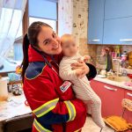 Медикиня швидкої допомоги з Дніпра рятує новонароджених