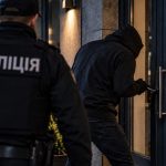 Вночі пограбував кав’ярні, магазини та суші-бар: мешканцю Дніпра оголошують підозру у крадіжках та СЗЧВ