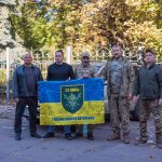 Військовим із Кам’янського передали новий автомобіль від ГО «Бджола»