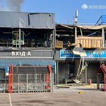 Невдовзі після обстрілу житлового будинку рашисти напали на “Епіцентр” у Дніпрі