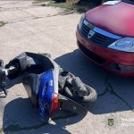 У Марганці судитимуть водія мопеда, який спричинив аварію з травмами матері