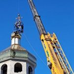 У Кам’янському освятили і прикріпили хрест на купол храму Козацької церкви Пресвятої Покрови